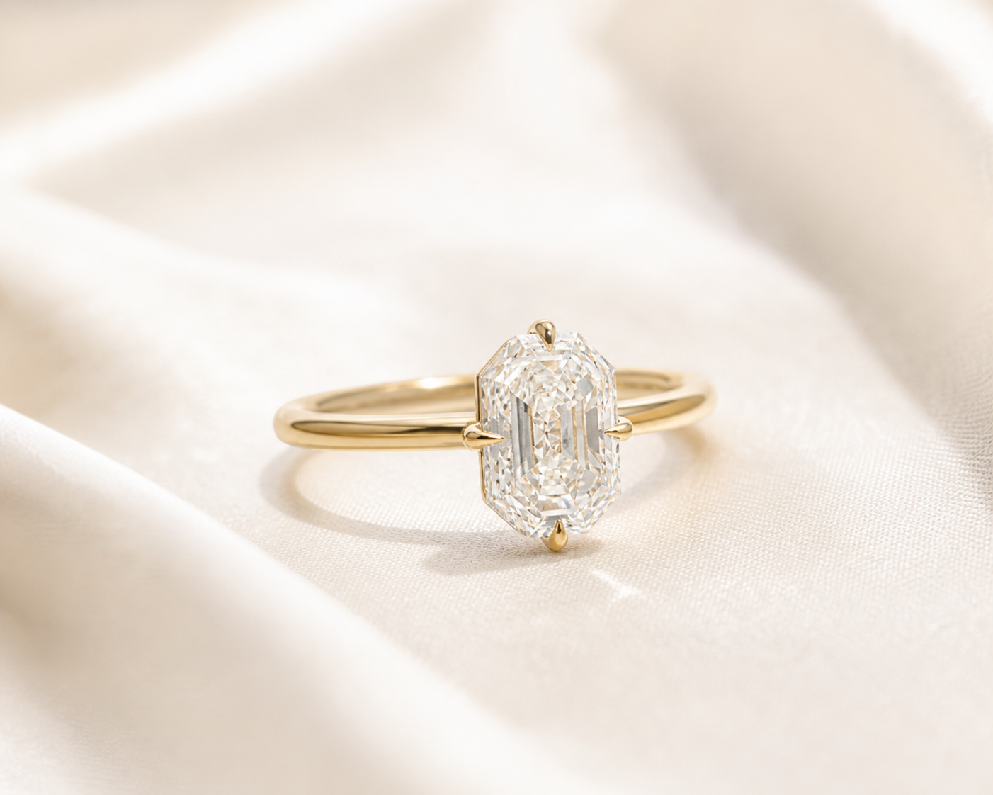 Octagon Emerald Cut Lab Grown Diamond Ring thumbnail 8