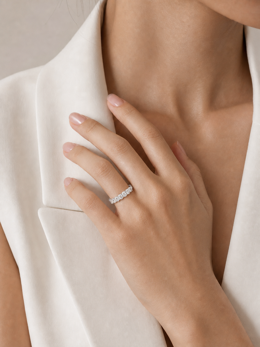 Oval Lab Grown Diamond Ring in Platinum 950 thumbnail 4