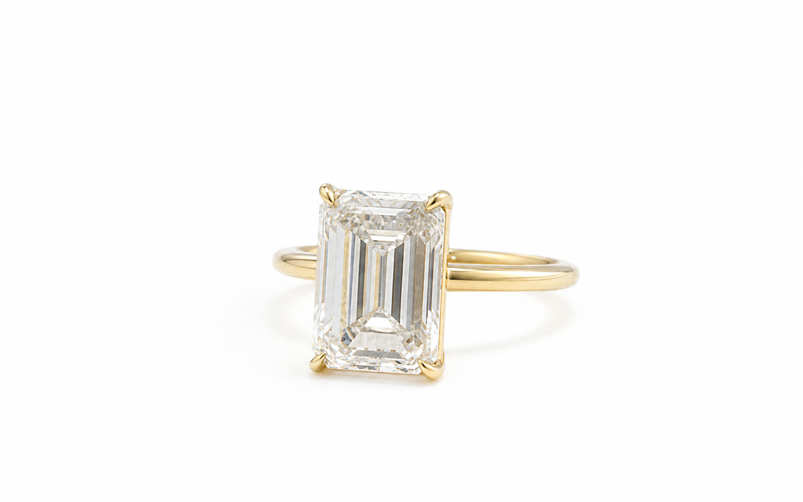 Four-Prong Emerald Cut Lab Grown Diamond Ring thumbnail 4
