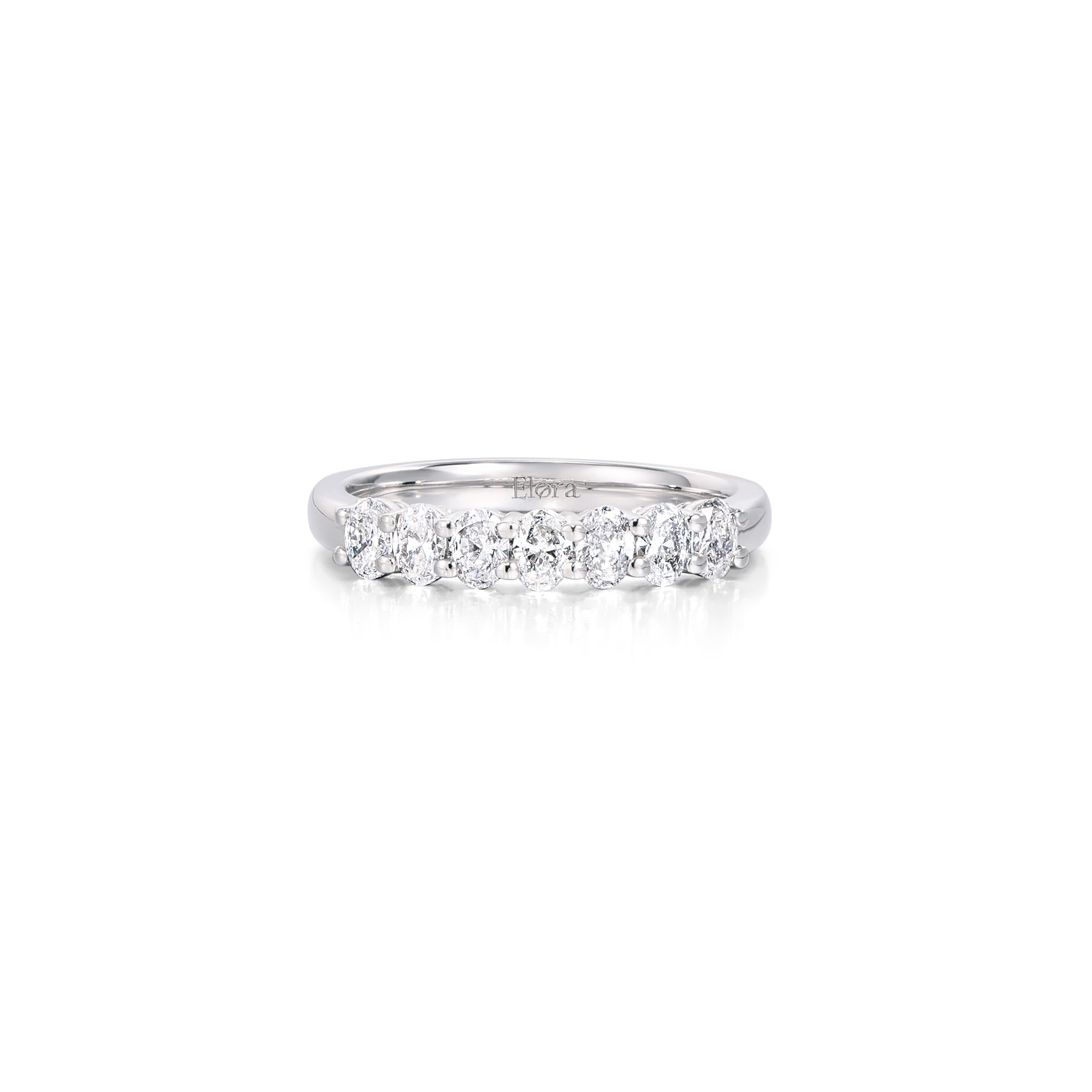 Oval Lab Grown Diamond Ring in Platinum 950 thumbnail 1