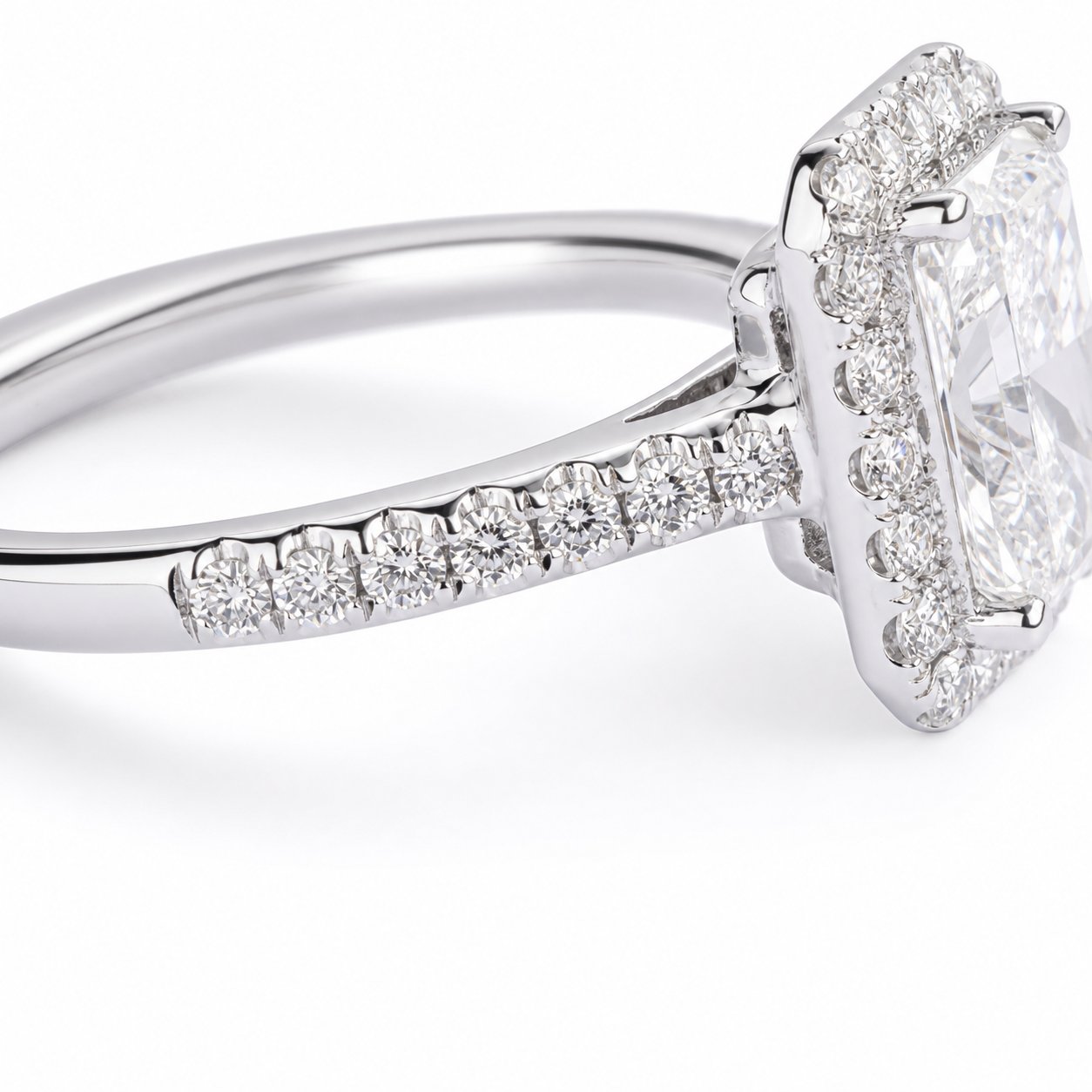 Halo Radiant Cut Lab Grown Diamond Ring in Platinum 950 thumbnail 6