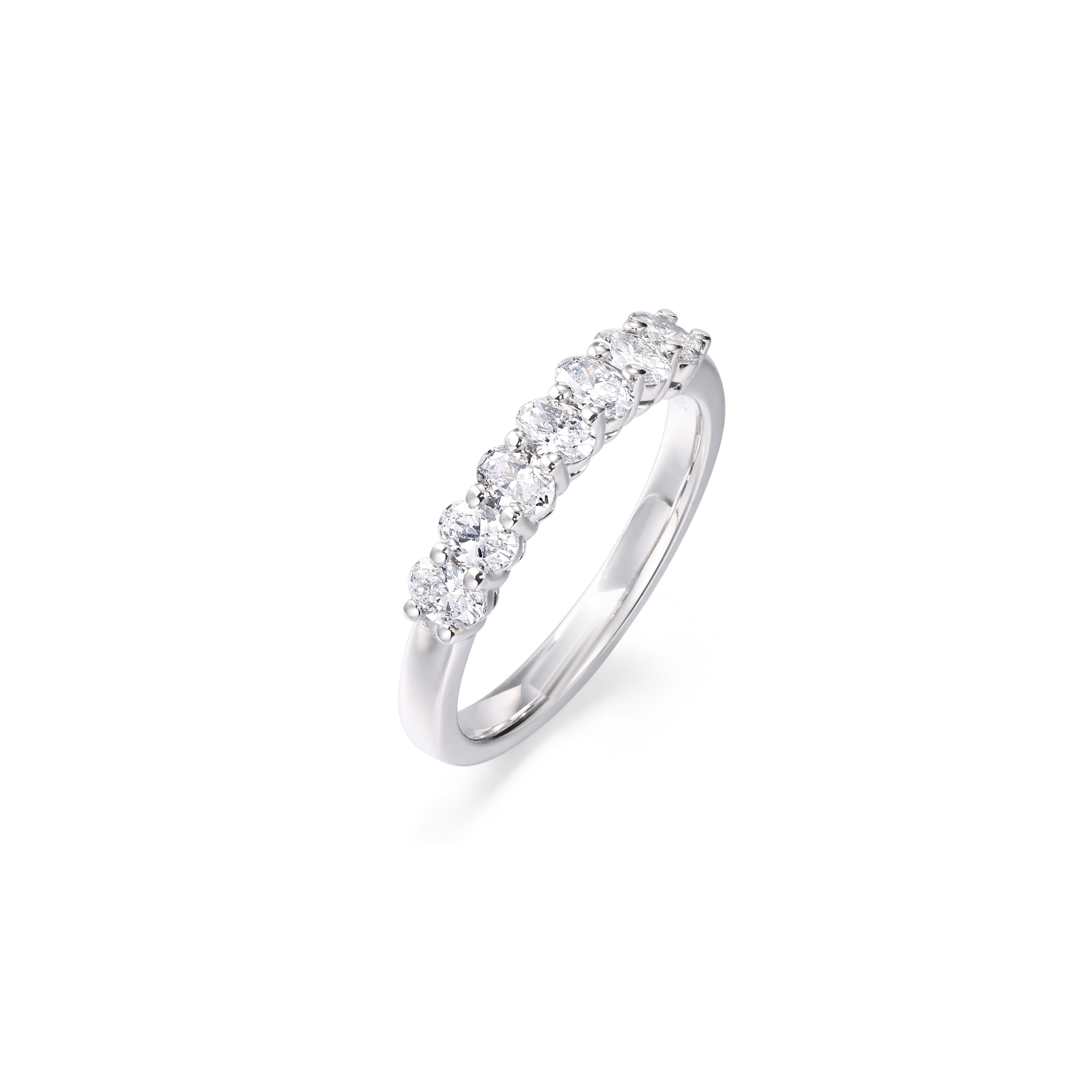 Oval Lab Grown Diamond Ring in Platinum 950 thumbnail 8