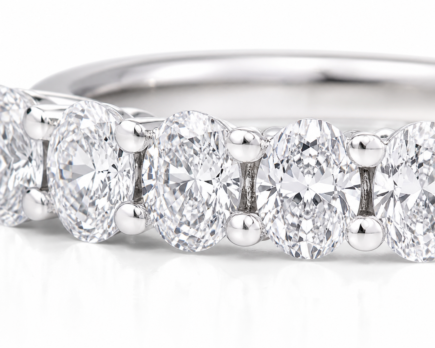 Oval Lab Grown Diamond Ring in Platinum 950 thumbnail 5